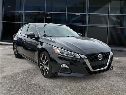 Used 2020 Nissan Altima 2.5 SR w/ Premium Package