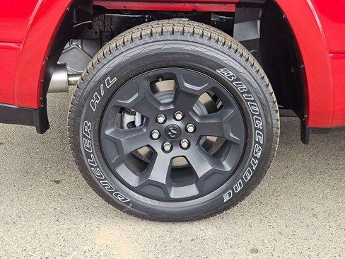 New 2026 RAM 1500 Big Horn AWD/4WD image 9