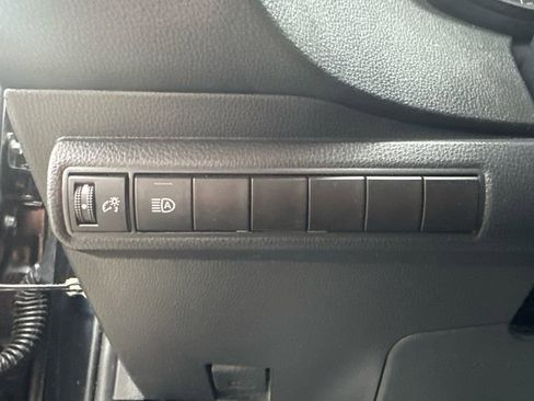 Certified 2022 Toyota Corolla LE image 30