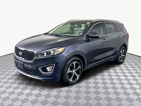 Used 2016 Kia Sorento EX image 4