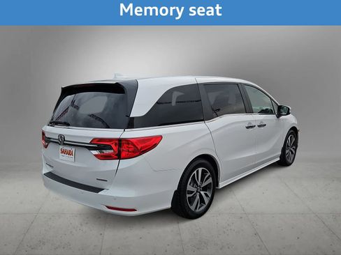 Used 2023 Honda Odyssey Touring image 10