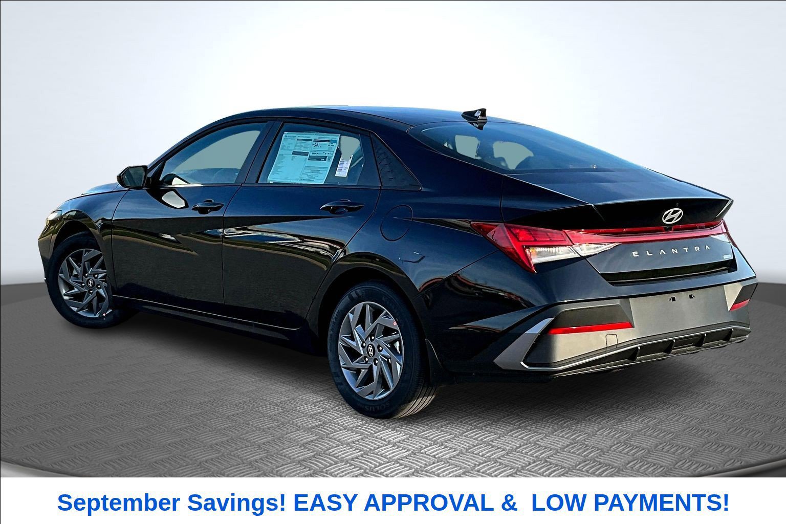 New 2026 Hyundai Elantra Hybrid FWD image 3