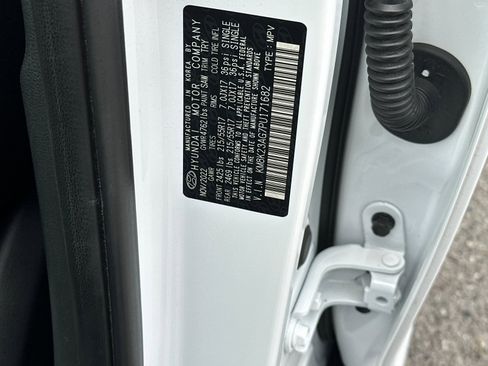 Used 2023 Hyundai Kona SE w/ Cargo Package image 27