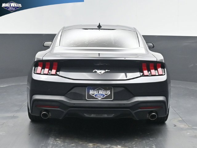 Used 2024 Ford Mustang Coupe RWD image 6