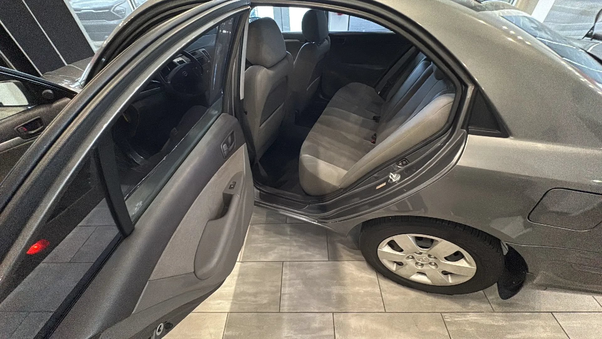 Used 2010 Hyundai Sonata GLS FWD image 29