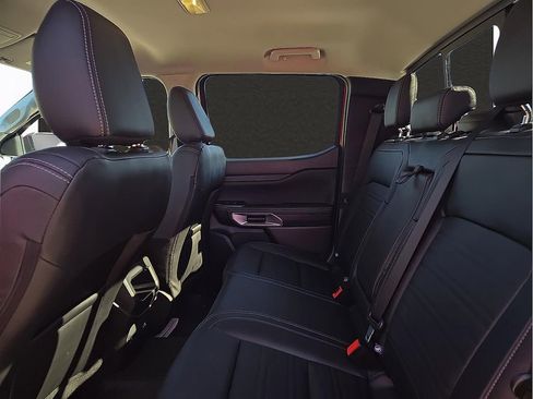 Used 2024 Ford Ranger Lariat w/ Trailer Tow Package image 8