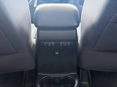 Used 2017 Jeep Wrangler Unlimited Sahara AWD/4WD image 19
