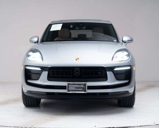 Certified 2026 Porsche Macan AWD/4WD image 30