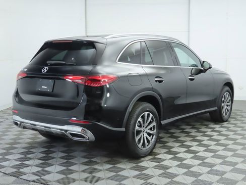 Certified 2025 Mercedes-Benz GLC 300 image 5