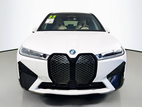 Used 2025 BMW iX M60 AWD/4WD image 10