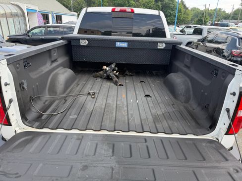 Used 2019 GMC Sierra 2500 Denali w/ Duramax Plus Package AWD/4WD image 58