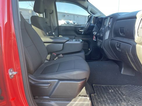 Used 2022 Chevrolet Silverado 2500 Custom w/ Snow Plow Prep/Camper Package image 12