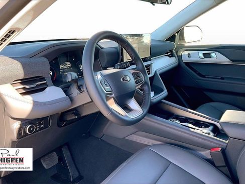 New 2026 Ford Explorer Active w/ Active Comfort Package image 6