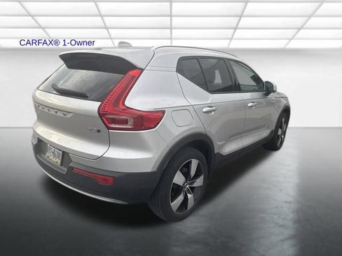 Used 2019 Volvo XC40 T5 Momentum AWD/4WD image 3