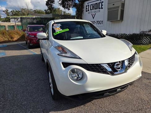 Used 2015 Nissan Juke SV w/ Technology Package image 2
