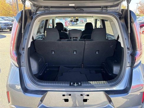 Certified 2023 Kia Soul LX w/ LX Technology Package image 12