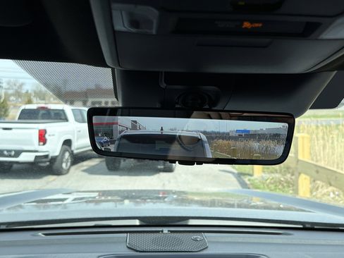 Used 2025 Toyota Tundra Limited AWD/4WD image 20