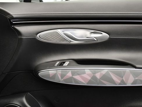 Used 2025 Genesis GV70 3.5T Sport w/ Sport Advanced Package image 45