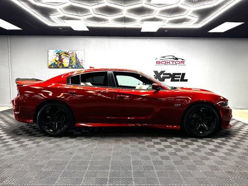 Used 2020 Dodge Charger R/T w/ Plus Group RWD image 17