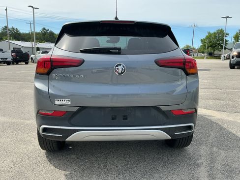 Used 2022 Buick Encore GX Preferred w/ Cold Weather Comfort Package AWD/4WD image 3