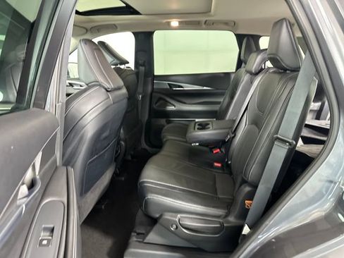 Used 2023 INFINITI QX60 Luxe image 25