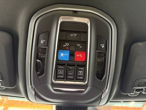 New 2026 Jeep Grand Cherokee Limited w/ Trailer Tow Package image 18