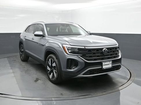 New 2026 Volkswagen Atlas Cross Sport SE FWD image 22