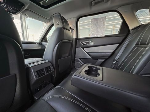 Used 2018 Land Rover Range Rover Velar S image 19