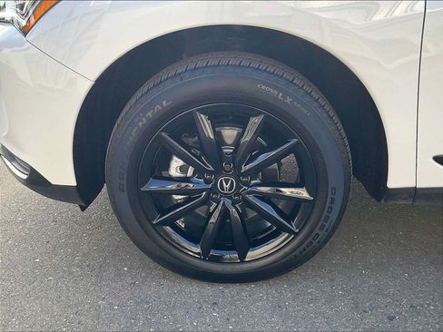 Used 2025 Acura RDX SH-AWD image 12