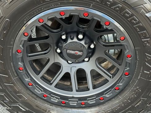 Used 2025 Toyota Tundra TRD Pro AWD/4WD image 10