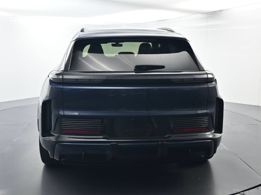 Certified 2026 Porsche Cayenne Turbo AWD/4WD image 13
