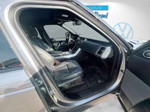 Used 2021 Land Rover Range Rover Sport SE AWD/4WD image 32