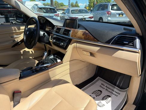 Used 2016 BMW 320i xDrive Sedan AWD/4WD image 18