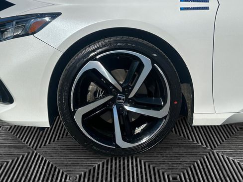 Used 2022 Honda Accord Sport image 9