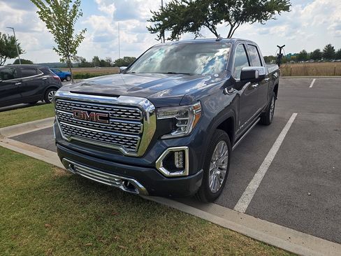 Used 2021 GMC Sierra 1500 Denali w/ Denali Premium Package AWD/4WD image 1