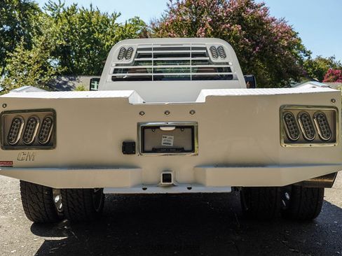 Used 2008 Ford F550 2WD Regular Cab Super Duty image 5