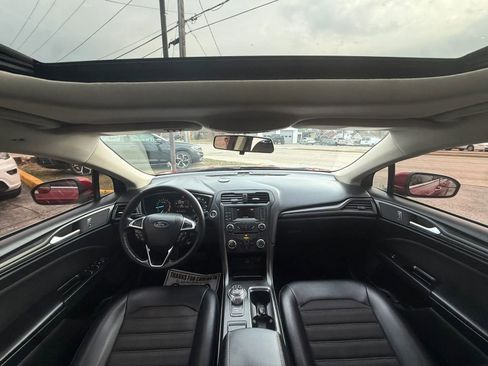 Used 2018 Ford Fusion SE w/ Equipment Group 201A image 13