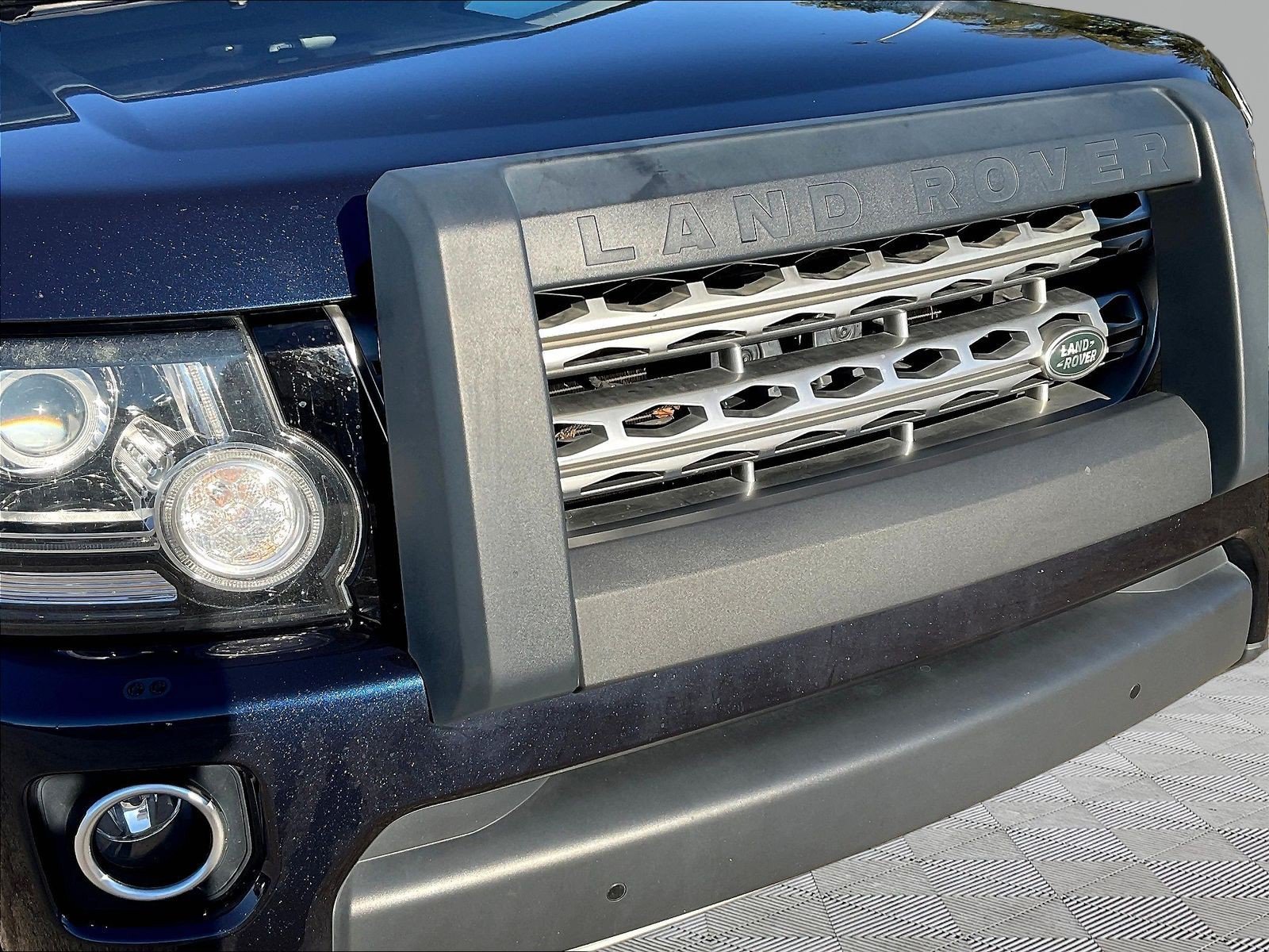 Used 2014 Land Rover LR4 HSE LUX AWD/4WD image 32
