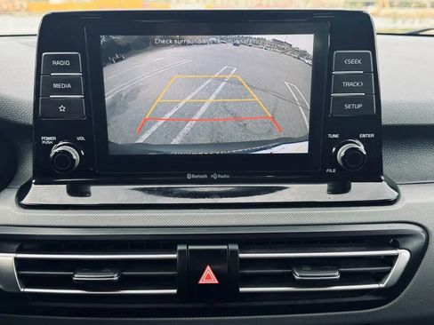 Used 2021 Kia Seltos LX image 16