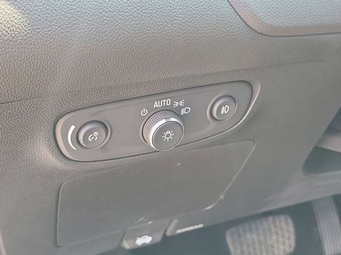 Used 2020 Buick Encore GX Essence w/ Experience Buick Package image 8