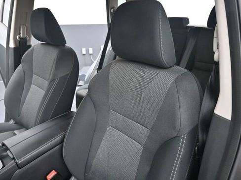 Used 2024 Nissan Rogue SV image 12