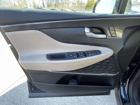 Used 2022 Hyundai Santa Fe Limited image 17