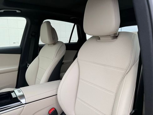 Used 2026 Mercedes-Benz GLC 300 4MATIC image 5