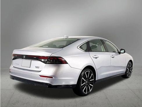 New 2026 Honda Accord Touring image 5