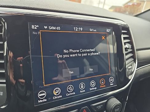 Used 2020 Jeep Grand Cherokee Limited image 31