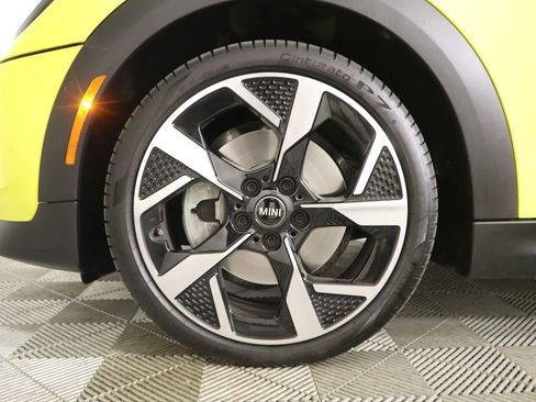 Certified 2025 MINI Cooper S image 29