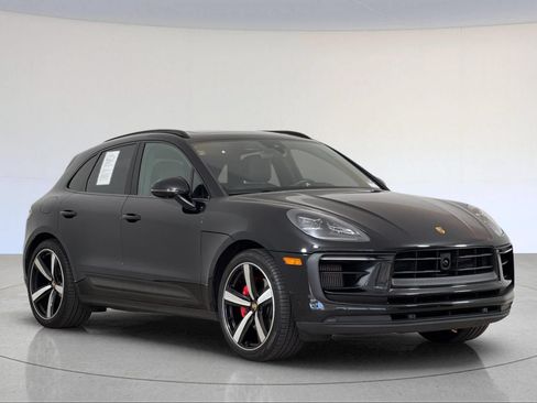Certified 2024 Porsche Macan S AWD/4WD image 10