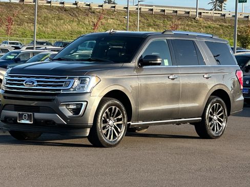 Used 2019 Ford Expedition Limited w/ Equipment Group 301A image 7
