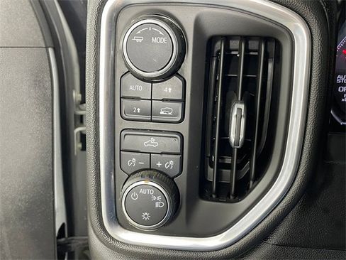 Used 2020 Chevrolet Silverado 1500 LT image 14