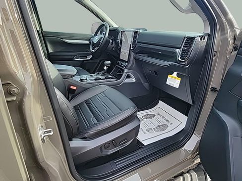 New 2026 Ford Ranger Lariat w/ FX4 Off-Road Package image 14